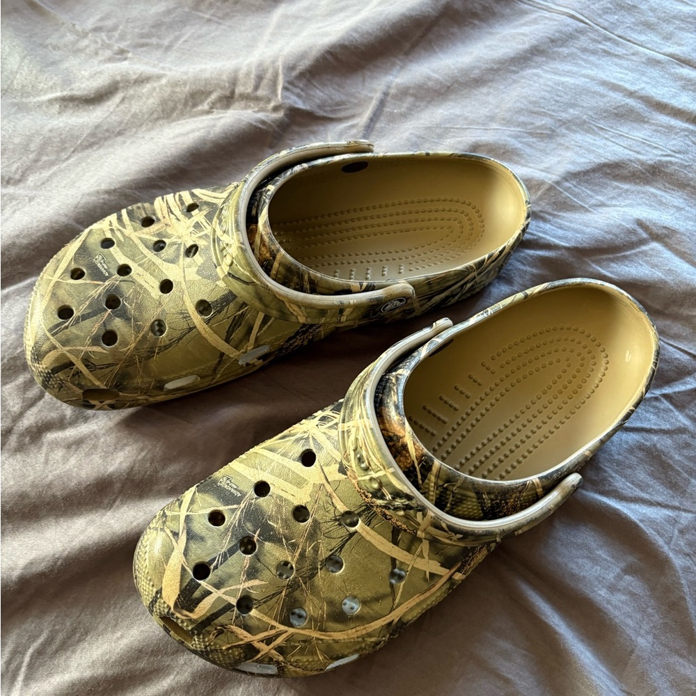 Cano Crocs Men’s Size 11